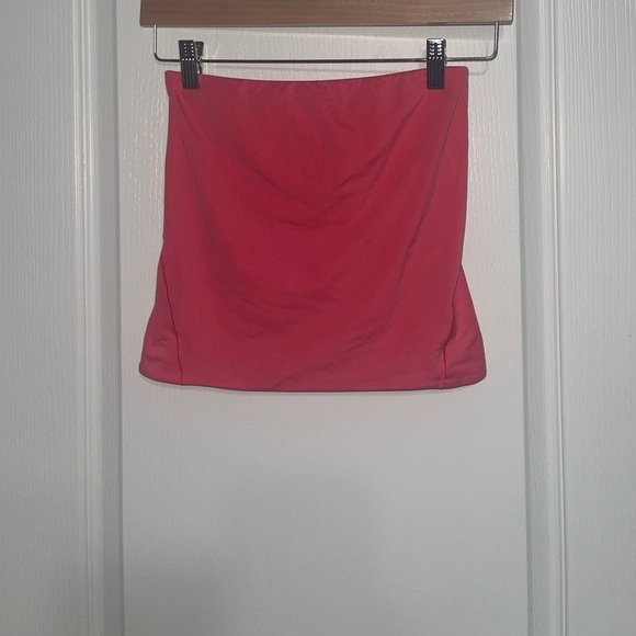 Lululemon Wundermost UltraSoft Nulu Tube Top
Glaze Pink 2024 Style W1ESDS Medium - Picture 3 of 7